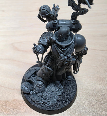 Space Marines: Primaris Apothecary Warhammer 40k