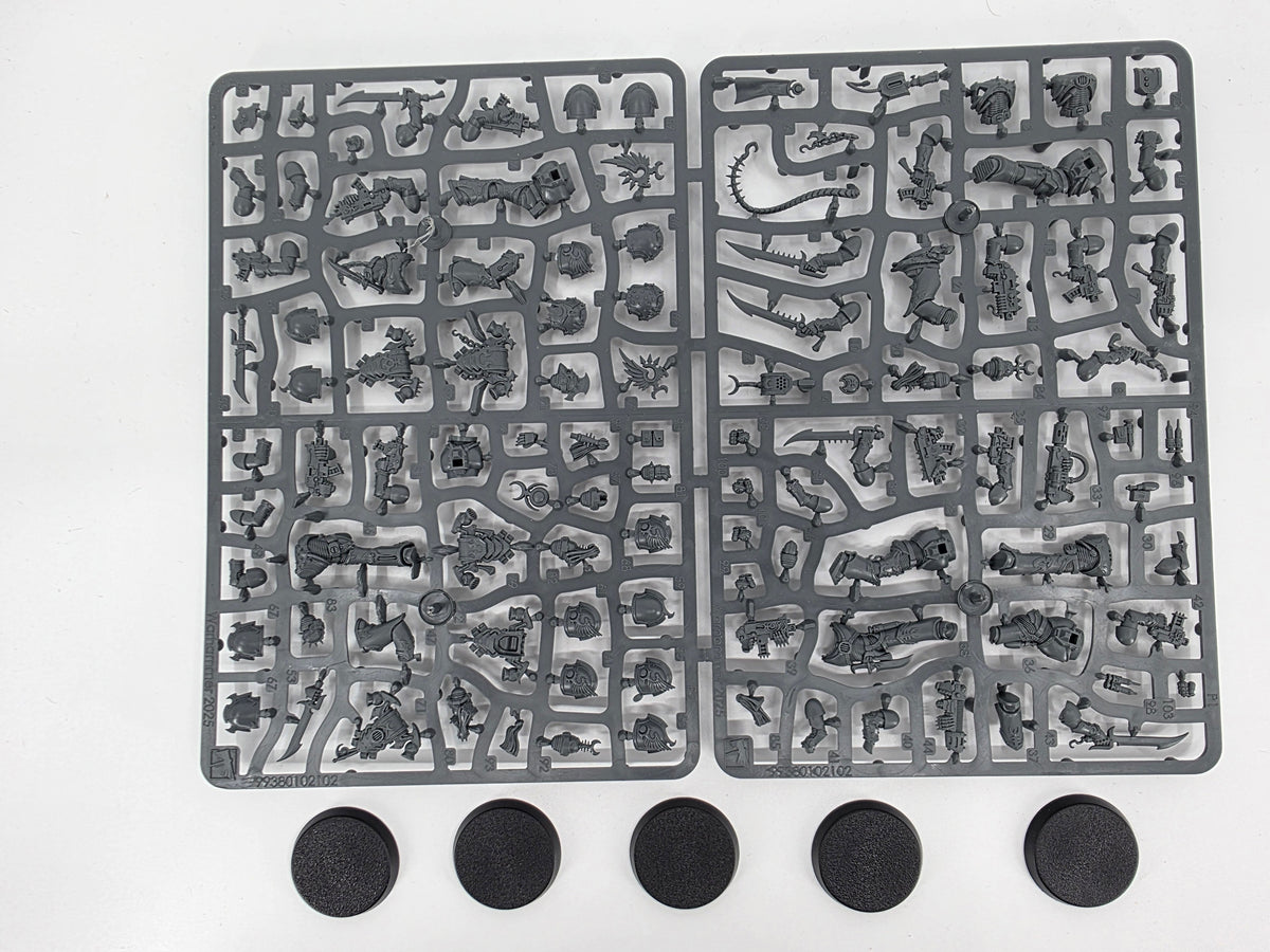 Warhammer 40k Emperor's Children Tormentors / Infractors x5 New on Sprue Slaanesh