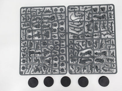 Warhammer 40k Emperor's Children Tormentors / Infractors x5 New on Sprue Slaanesh