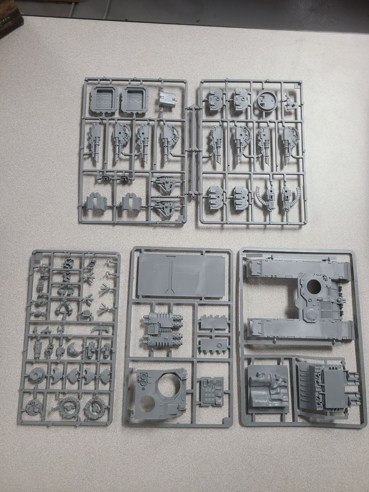Land Raider Crusader Space Marine Tank New Open Box 2000