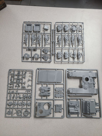 Land Raider Crusader Space Marine Tank New Open Box 2000