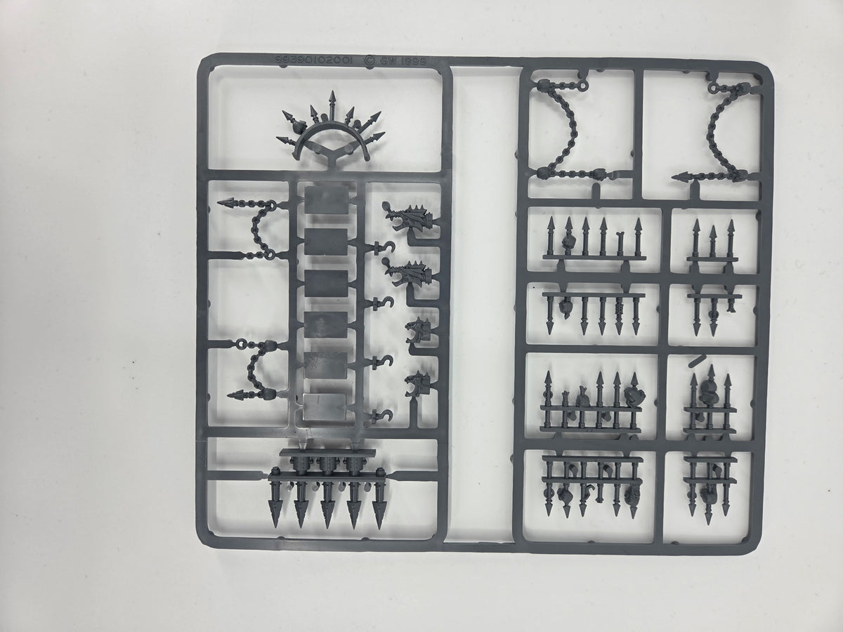 Warhammer 40K: Chaos Space Marines - CSM Rhino New On Sprue